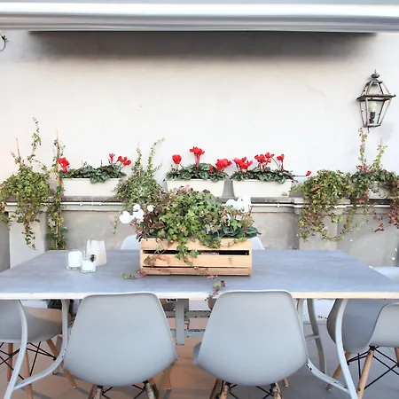 Guesthost - Piazza Venezia&colosseum Loft * Roma