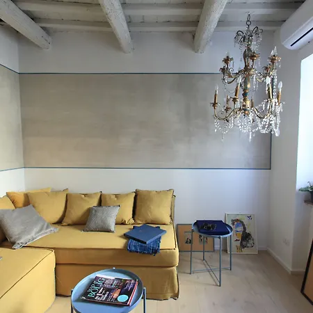 Guesthost - Piazza Venezia&colosseum Loft * Rome