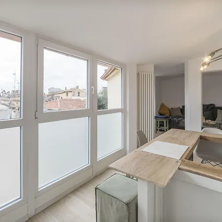 Guesthost - Piazza Venezia&colosseum Loft Rome