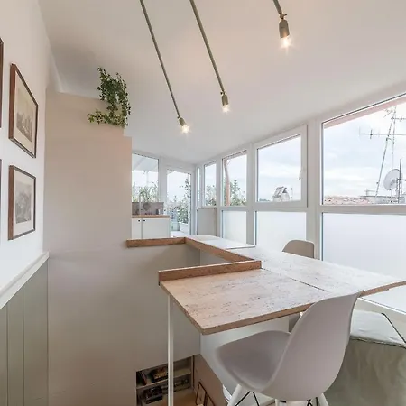 Apartment Guesthost - Piazza Venezia&colosseum Loft *