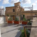 Guesthost - Piazza Venezia&colosseum Loft